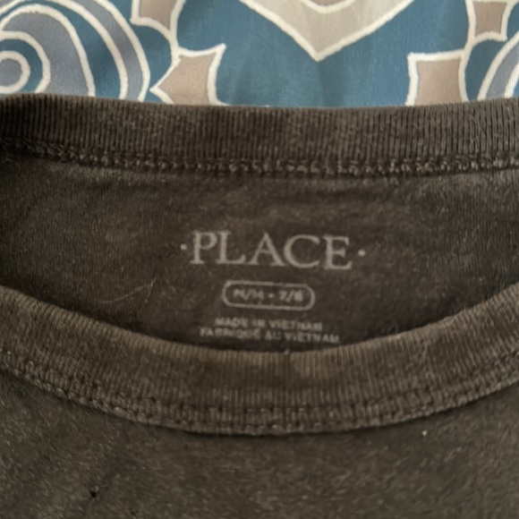 Dinosaur size 7/8 graphic tee - Picture 3 of 3